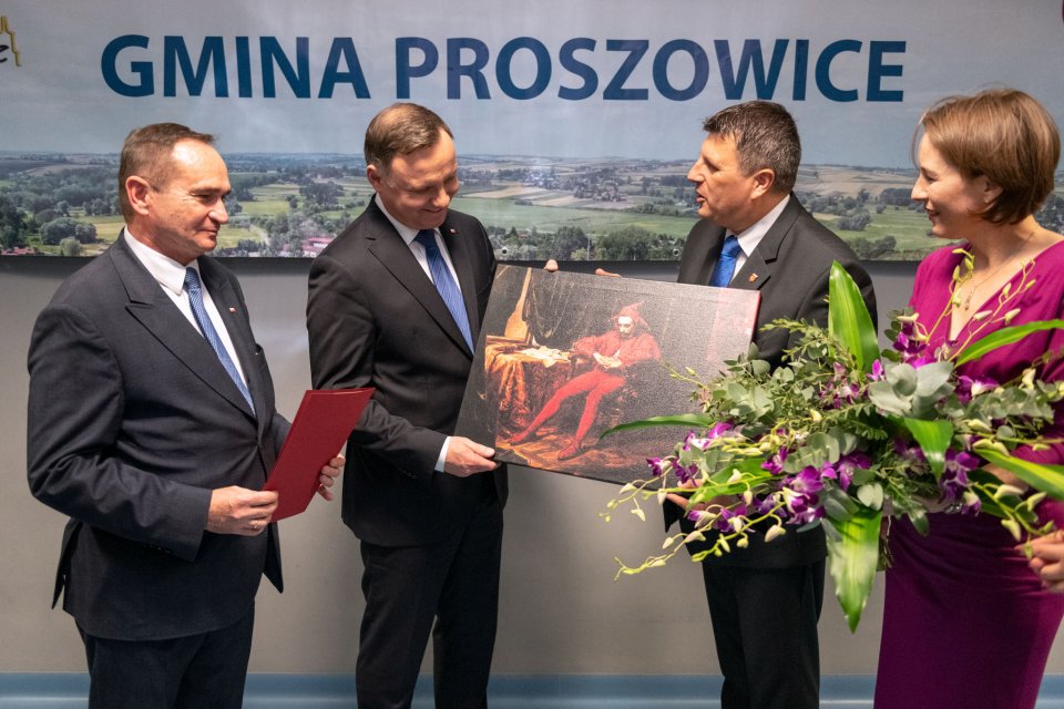 Media o wizycie Prezydenta RP Andrzeja Dudy w Proszowicach